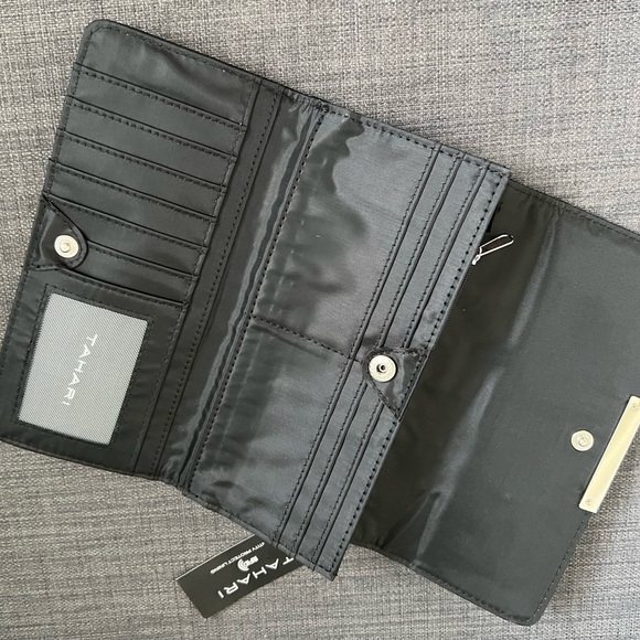 NWT TAHARI THREE-FOLD WALLET CASE ORGANIZER - Picture 7 of 16